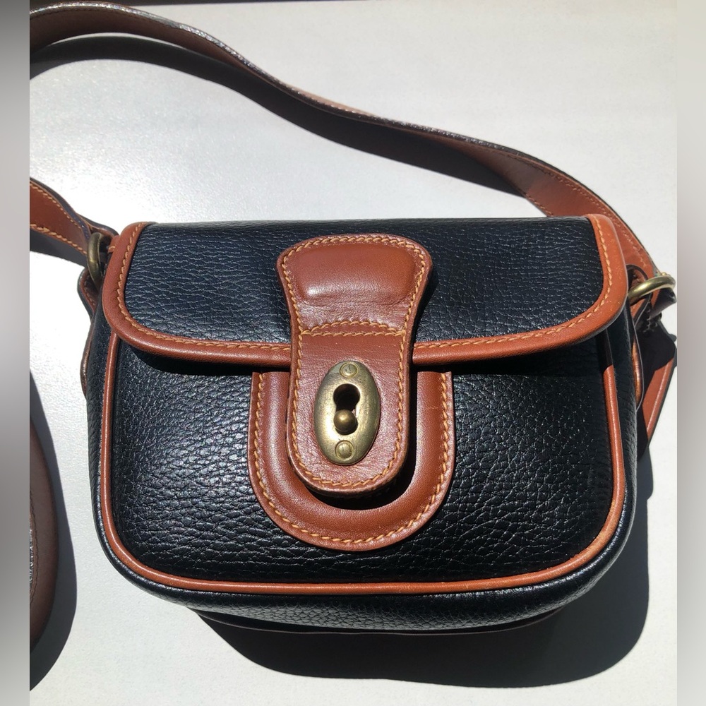Vintage Coach Sheridan Durham Mini Bag #4211 Black & Tan Leather with Hangtag